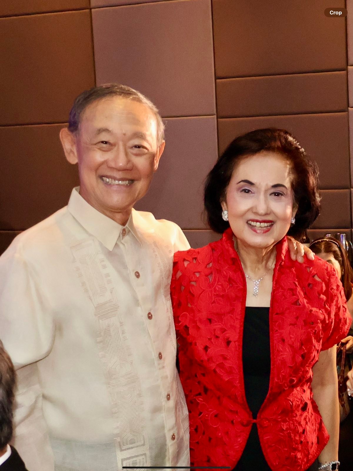 Jose Mari Chan with wife Mary Ann.
